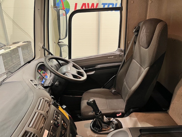DAF CF 290 6×2 Rear Steer Fridge Box