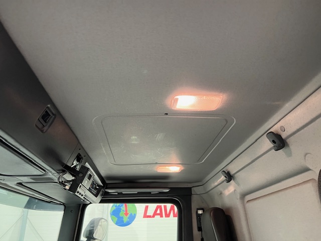 Scania P280 6×2 Rear Lift Day Cab Fridge Box