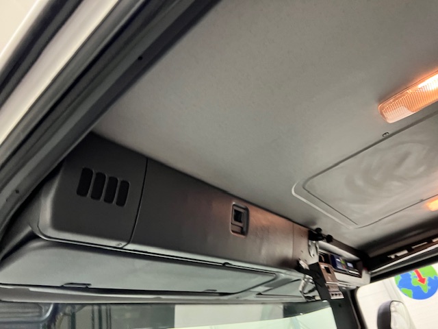 Scania P280 6×2 Rear Lift Day Cab Fridge Box Manual