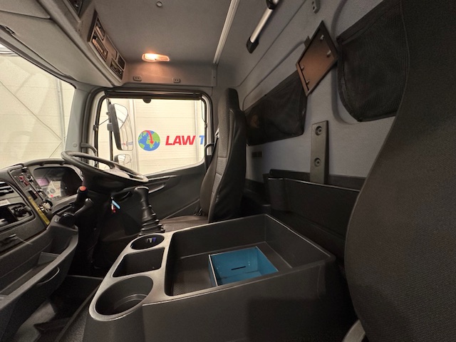 Mercedes Axor 1824 Day Cab Fridge Box