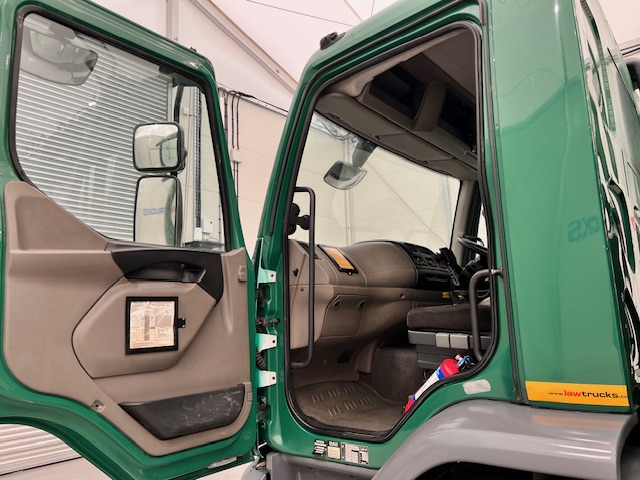 Daf LF55 220 Day Cab Dropside Crane