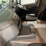 DAF CF 250 4×2 Sleeper Cab Curtainsider - thumbnail