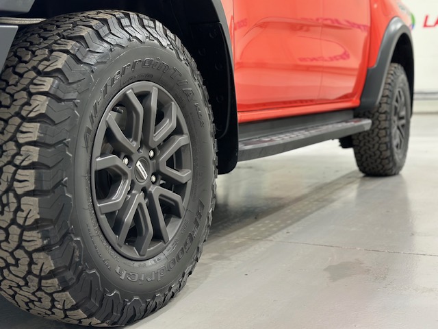 Ford Ranger Raptor 2.0 Auto 4×4 Pick Up