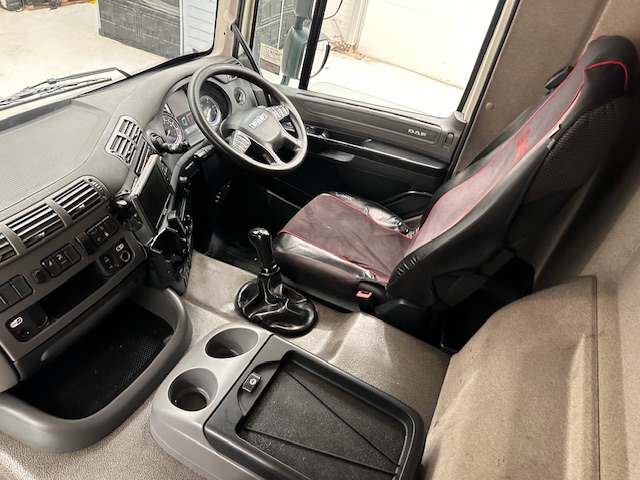 DAF CF 290 6×2 Rear Steer Fridge Box