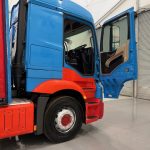 Mercedes Actros 2530 6×2 Sleeper Cab Curtainsider - thumbnail