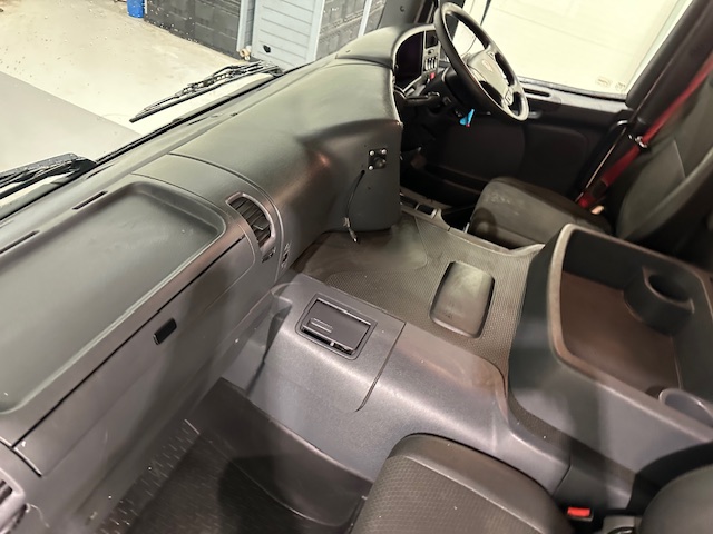 Scania P280 6×2 Rear Lift Day Cab Fridge Box