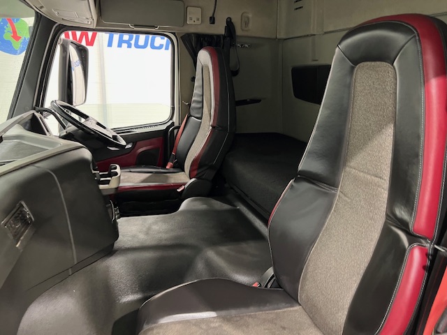 Volvo FM 450 6×2 Midlift Tractor Unit