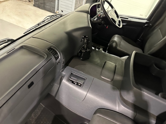 Scania P280 6×2 Rear Lift Day Cab Fridge Box