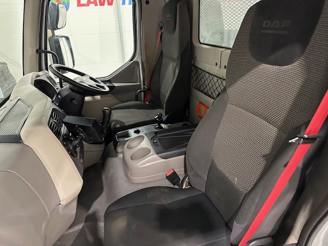 DAF LF 220 Day Cab Skip Loader