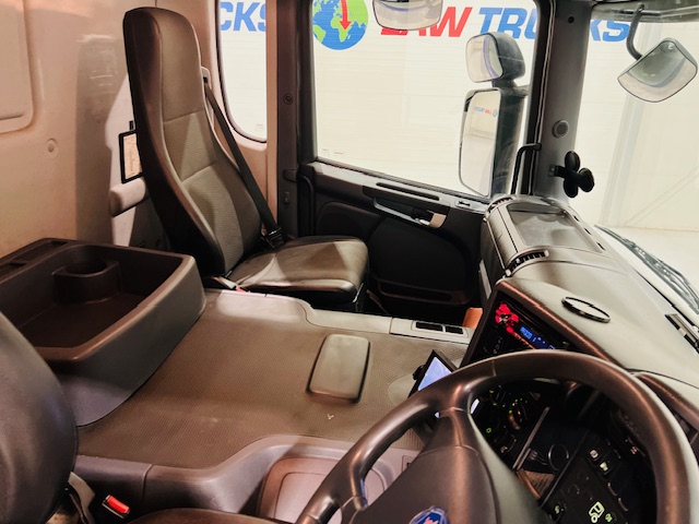 Scania P280 10 Tyre Rear Lift Curtainsider