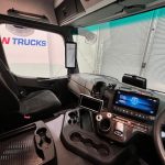 Mercedes Actros 1824 Day Cab Curtainsider - thumbnail