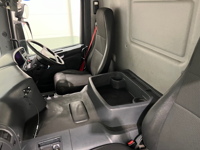 Scania P280 6×2 Rear Lift Day Cab Fridge