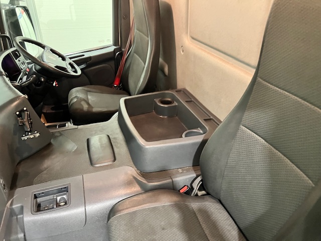 Scania P280 6×2 Rear Lift Day Cab Fridge Box