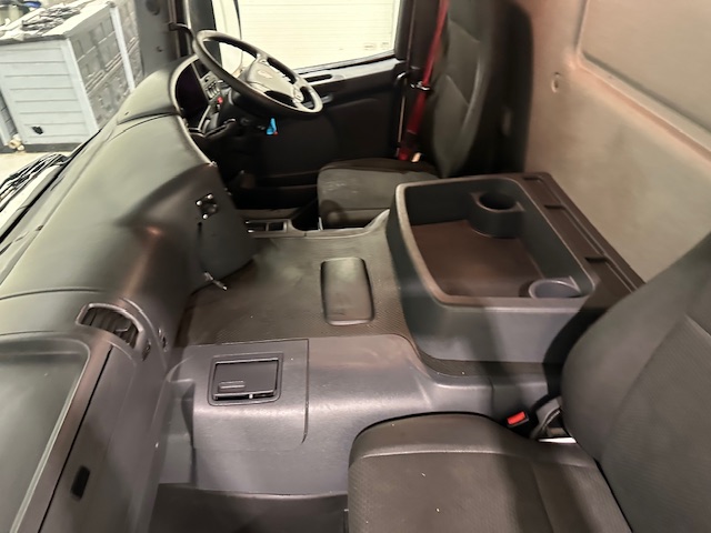 Scania P280 6×2 Rear Lift Day Cab Fridge Box