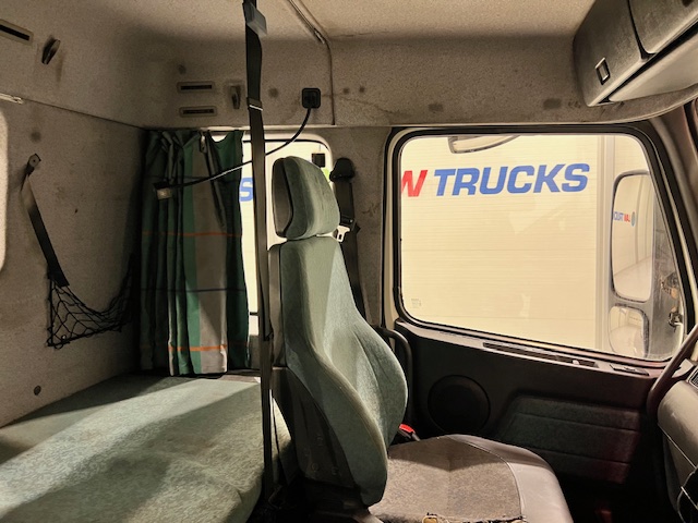 Volvo FM12 420 6×2 Midlift Tractor Unit Manual