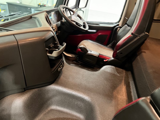 Volvo FM 450 6×2 Midlift Tractor Unit