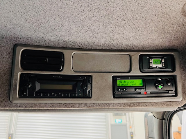 Mercedes Axor 1824 Sleeper Cab Flatbed