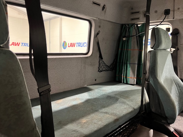 Volvo FM12 420 6×2 Midlift Tractor Unit Manual