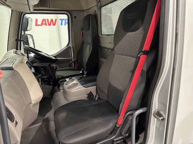 DAF LF 220 Day Cab Skip Loader
