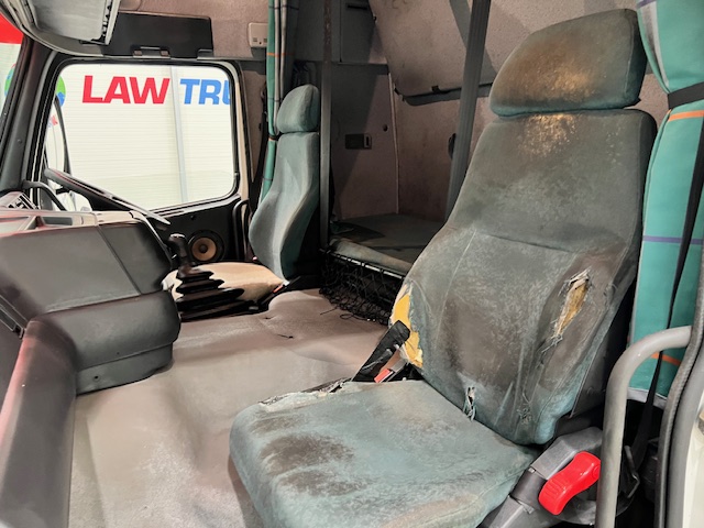 Volvo FM12 380 6×2 Midlift Tractor Unit Manual