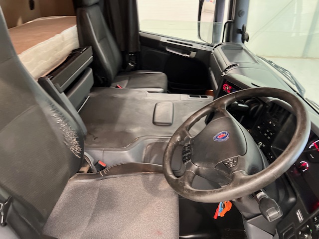 Scania P280 6×2 Highline Rear Lift Curtainsider
