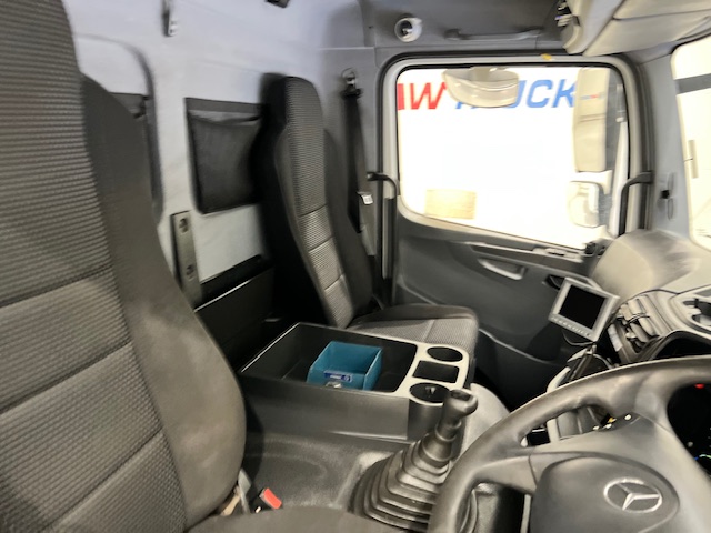 Mercedes Axor 1824 Day Cab Fridge Box Van