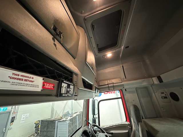 DAF CF85 410 6×2 Midlift Tractor Unit