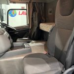 DAF CF 250 4×2 Sleeper Cab Curtainsider - thumbnail