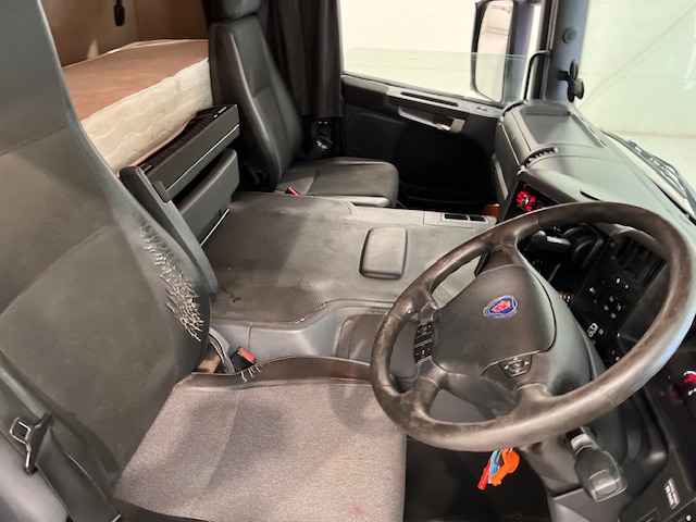 Scania P280 6×2 Highline Rear Lift Curtainsider