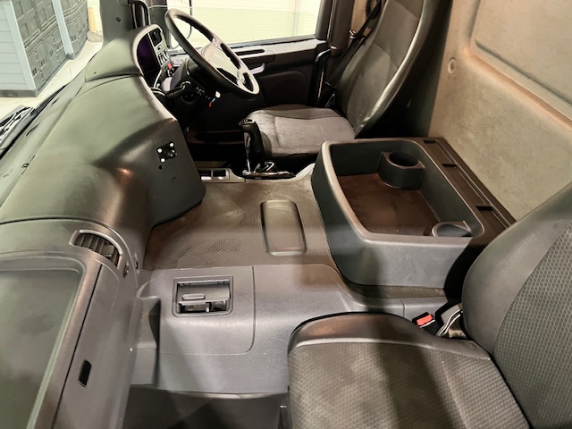 Scania P280 6×2 Rear Lift Day Cab Fridge Box Manual