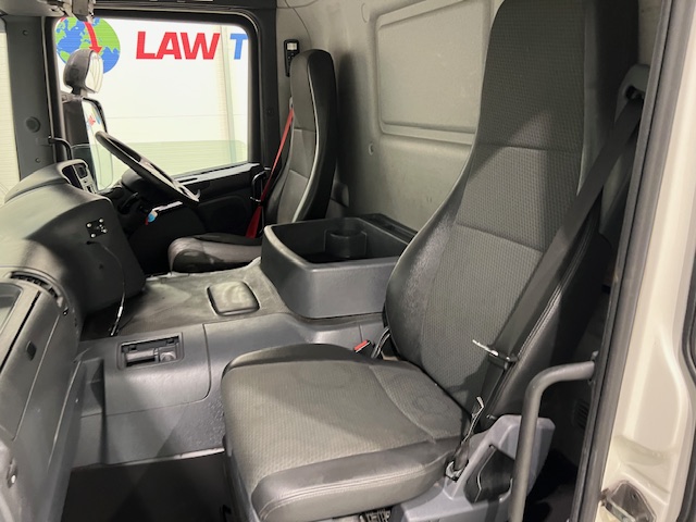 Scania P280 6×2 Rear Lift Day Cab Fridge