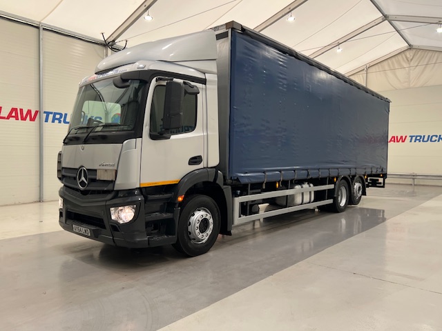 Mercedes Actros 2530 6×2 Day Cab Curtainsider