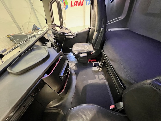 Volvo FH 500 6×2 Midlift Tractor Unit
