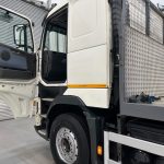Volvo FH 440 6×2 Rear Lift Brick Grab Drawbar - thumbnail