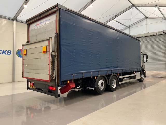 Mercedes Actros 2530 6×2 Day Cab Curtainsider