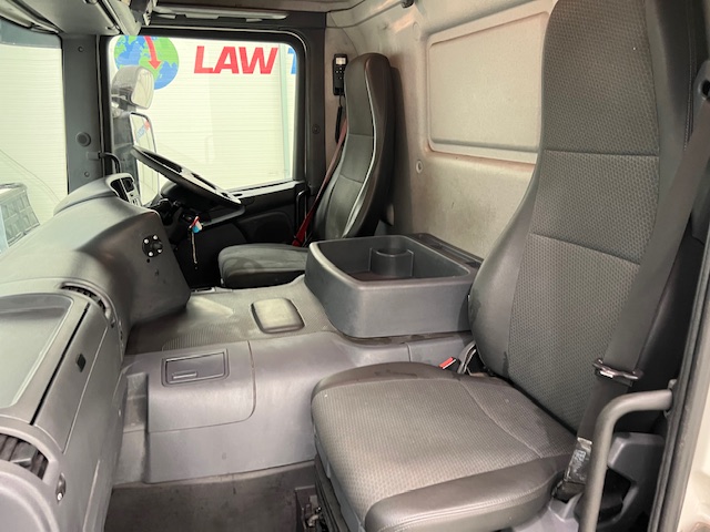Scania P280 6×2 Rear Lift Day Cab Fridge Box