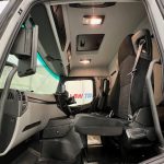 Mercedes Actros 1824 Day Cab Curtainsider - thumbnail