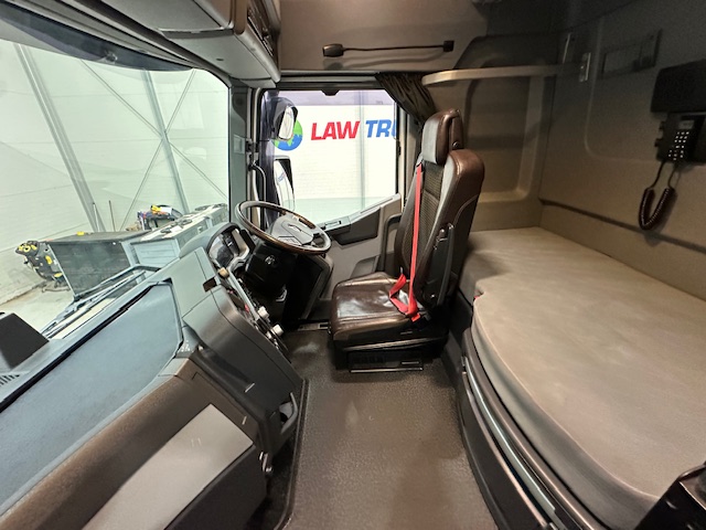 Renault T480 High 4×2 Tractor Unit