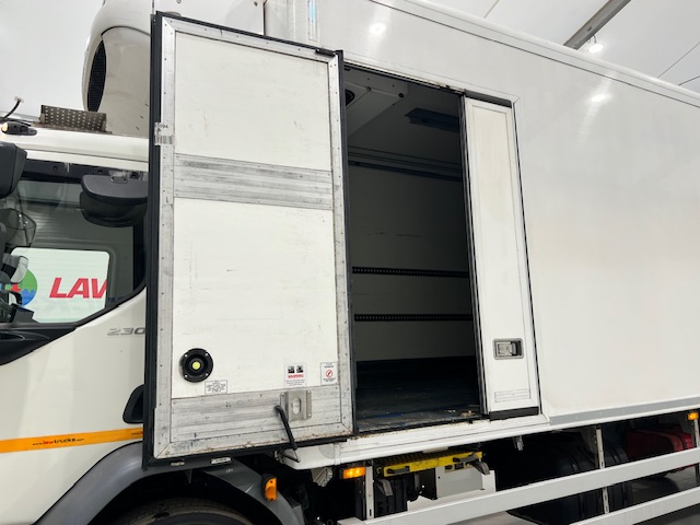 DAF LF 230 4×2 Day Cab Fridge Box