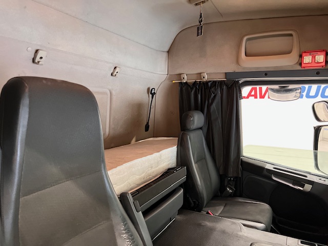 Scania P280 6×2 Highline Rear Lift Curtainsider