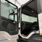 Scania P370 8×4 Rest Cab Hookloader Manual - thumbnail