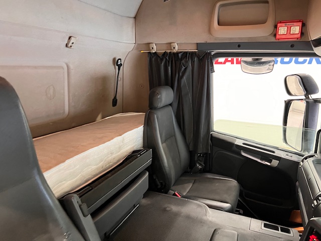 Scania P280 6×2 Highline Rear Lift Curtainsider