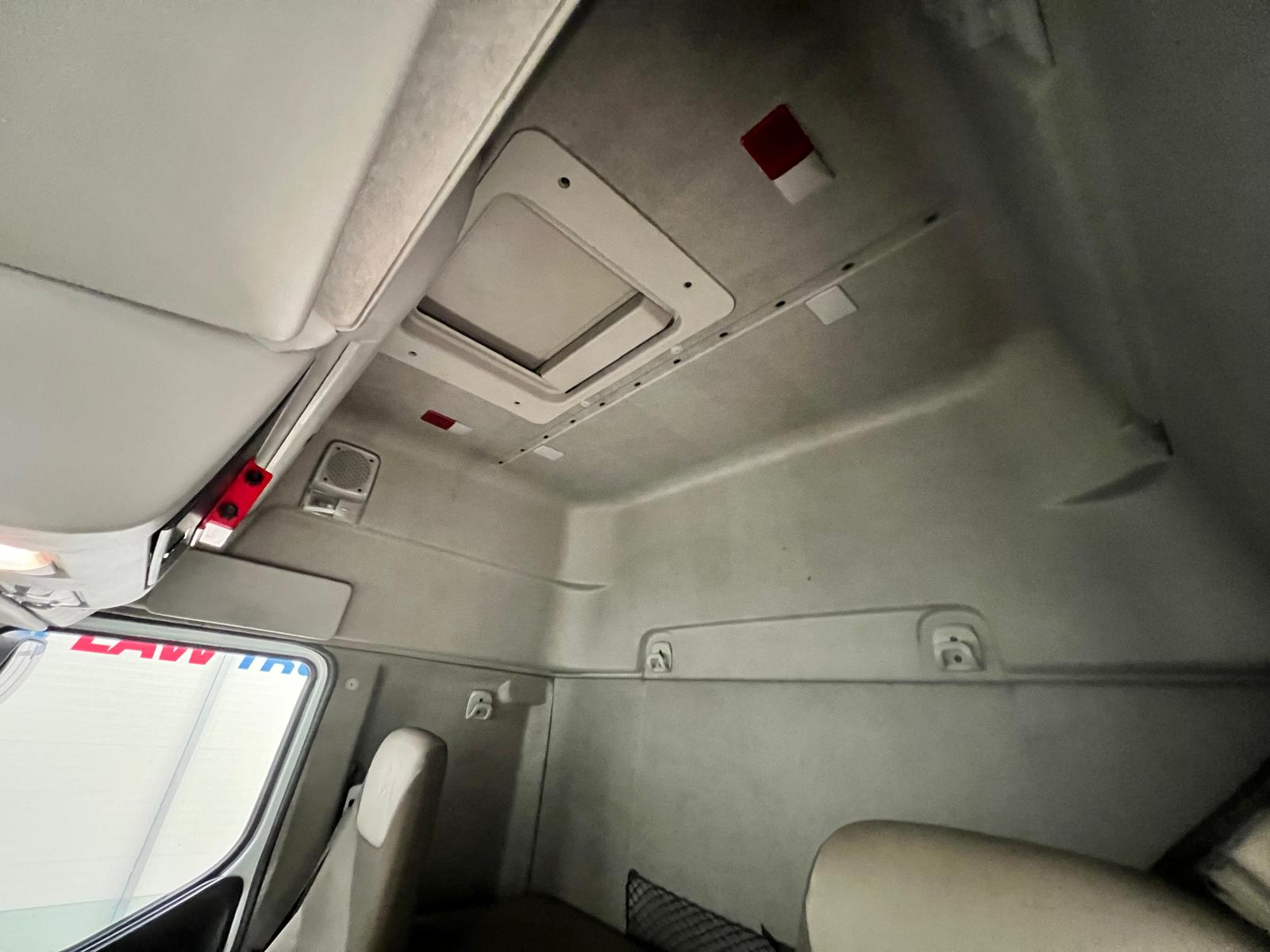 Renault Premium 460 6×2 Midlift Tractor Unit