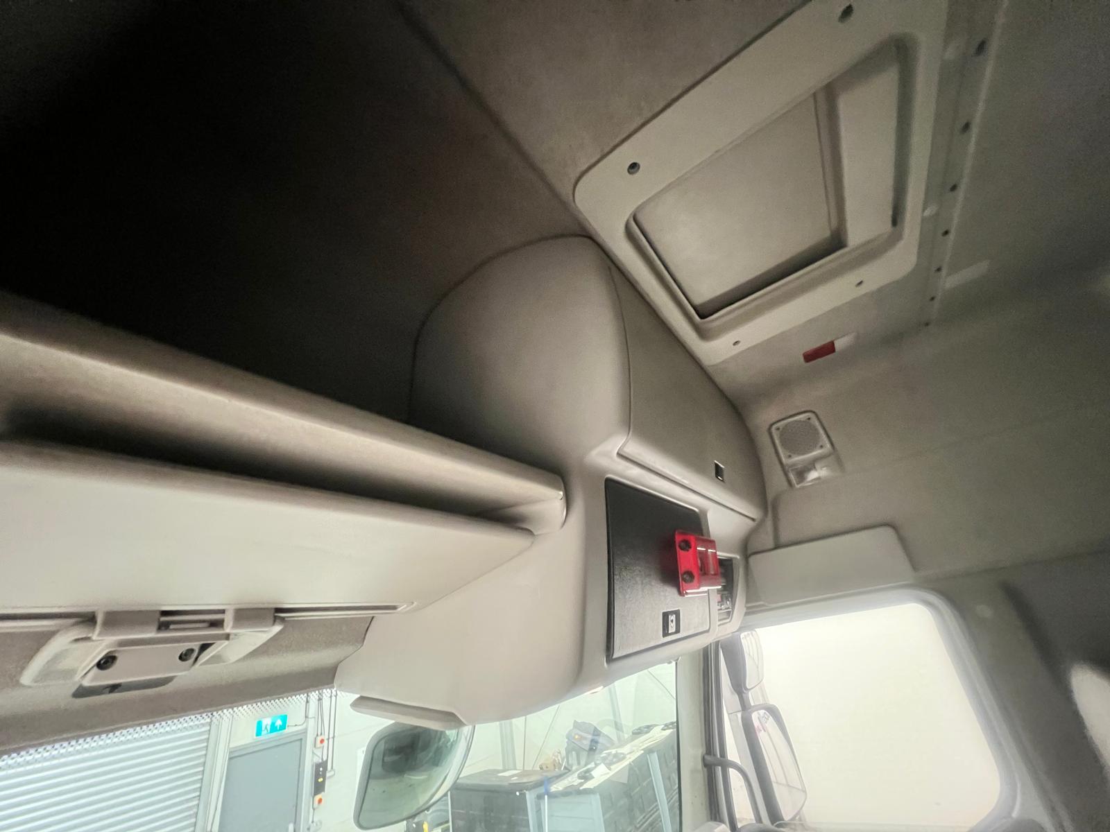 Renault Premium 460 6×2 Midlift Tractor Unit