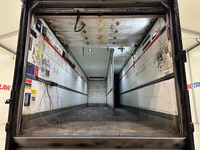 Scania P280 6×2 Rear Lift Day Cab Fridge Box