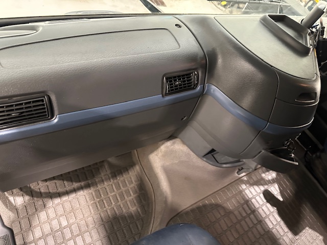 Volvo FH 440 6×2 Rear Lift Brick Grab Drawbar
