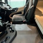 Mercedes Actros 1824 Sleeper Cab Curtainsider - thumbnail