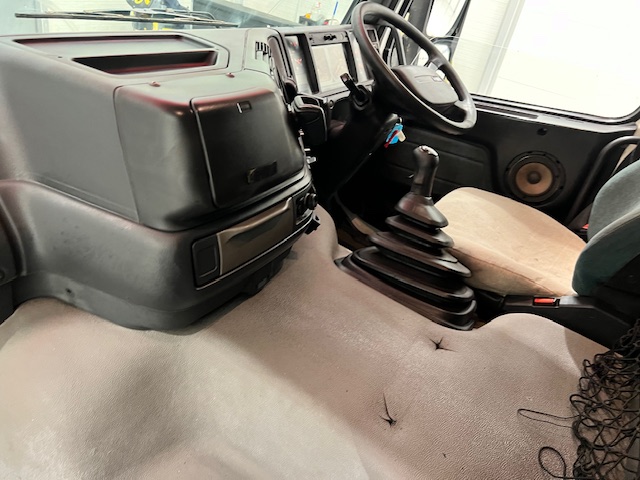 Volvo FM12 380 6×2 Midlift Tractor Unit Manual