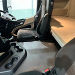 Mercedes Actros 1824 Sleeper Cab Curtainsider - thumbnail