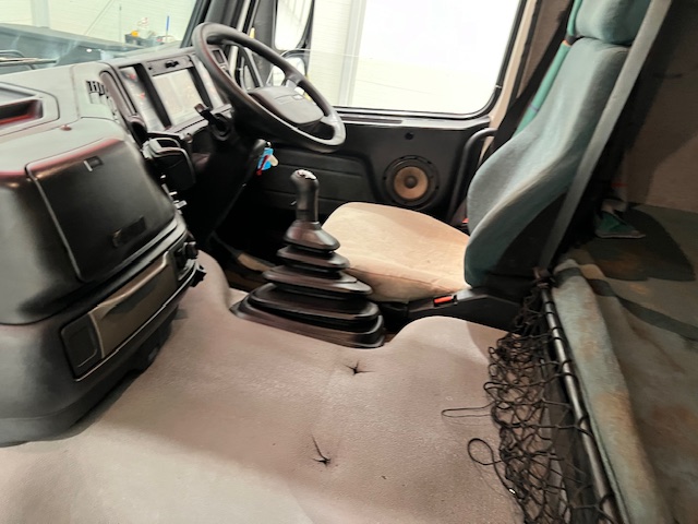 Volvo FM12 380 6×2 Midlift Tractor Unit Manual